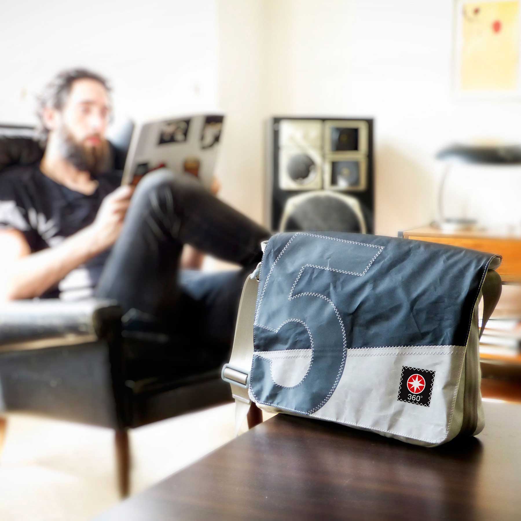 Handtasche Barkasse weiss-schwarz Zahl grau Laptoptasche 15 Zoll