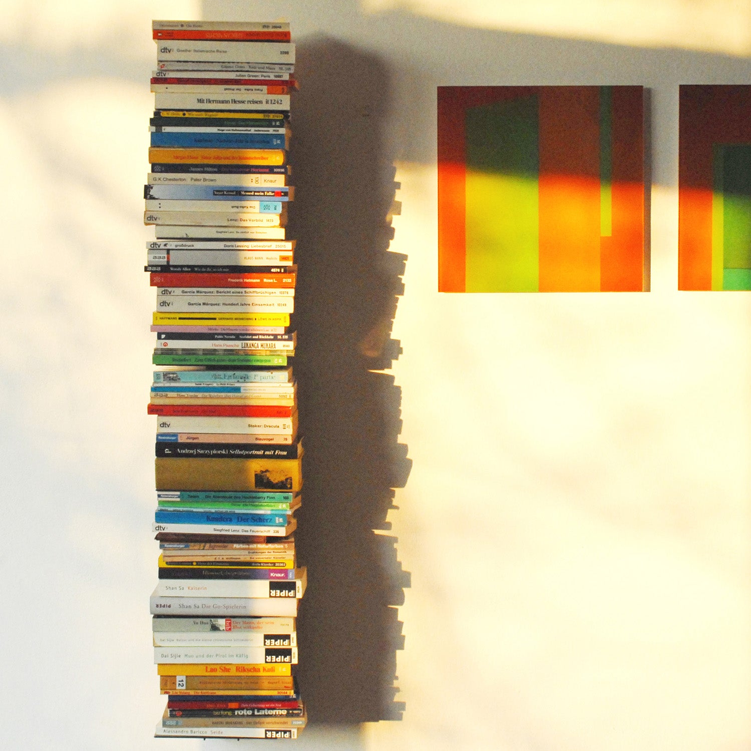 unsichtbares Bücherregal