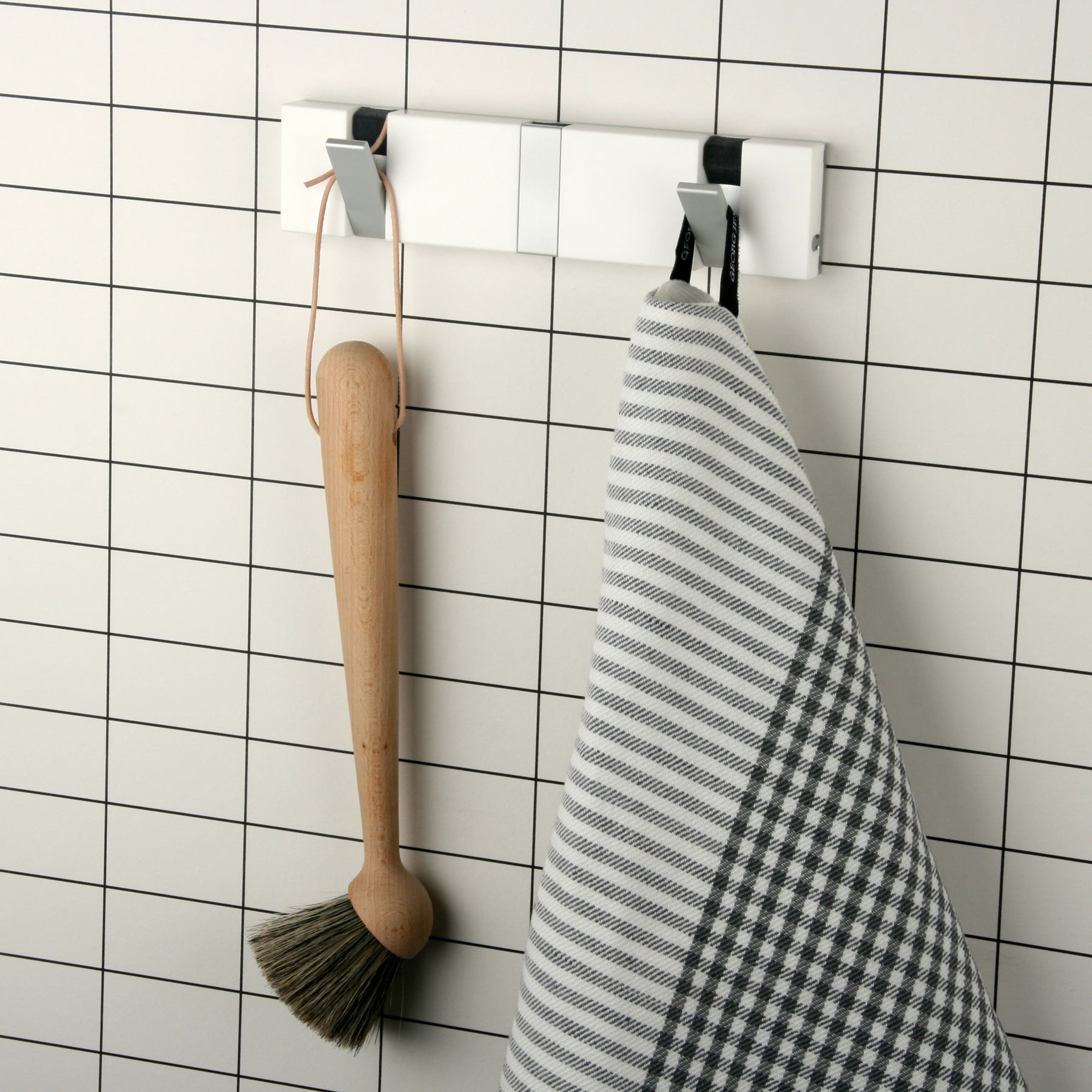 Garderobe Knax Lite 3 weiß Luxus-Hakenleiste für Bad & Küche Länge 20 cm