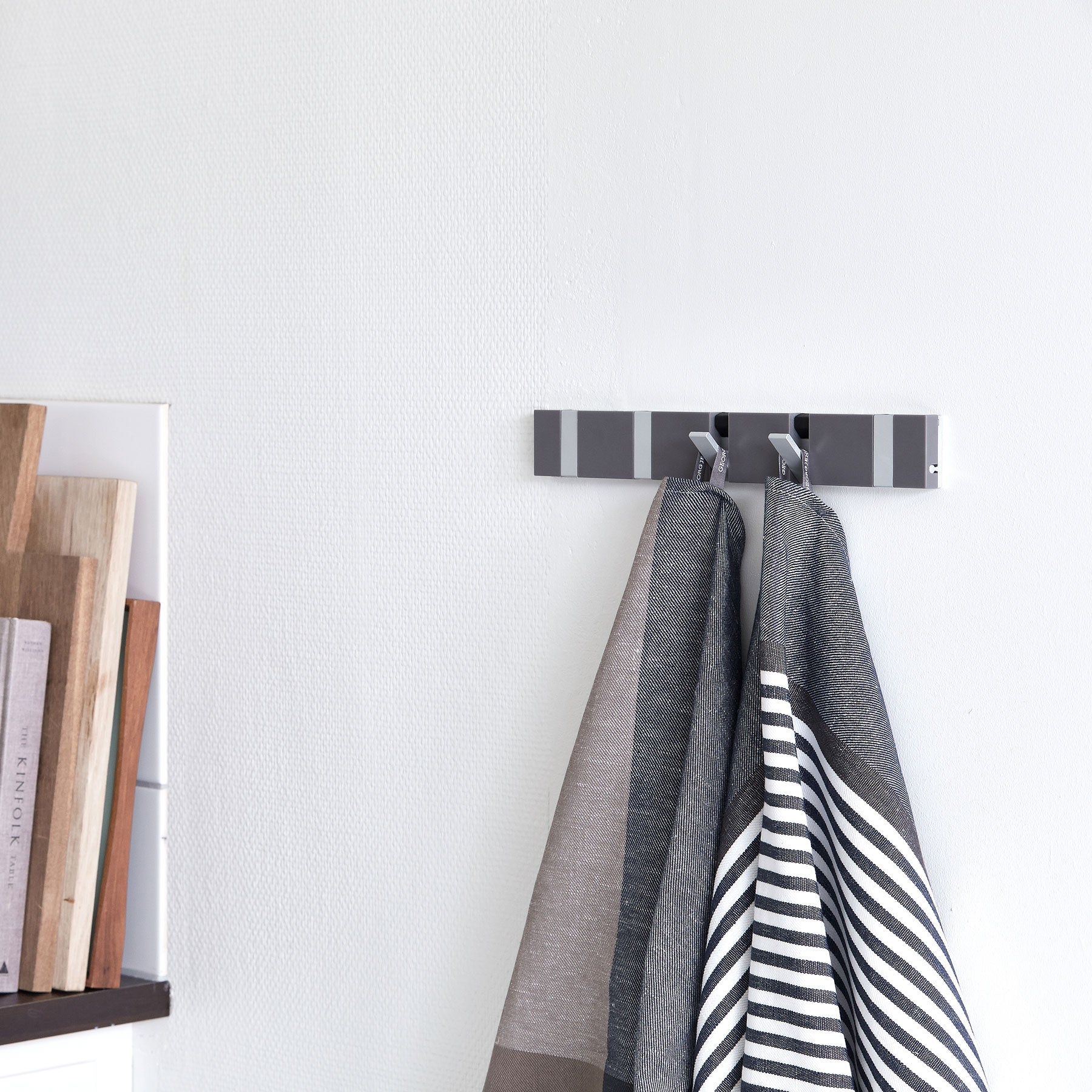 Garderobe Knax Lite 5 grau Luxus-Hakenleiste für Bad & Küche Länge 33,3 cm