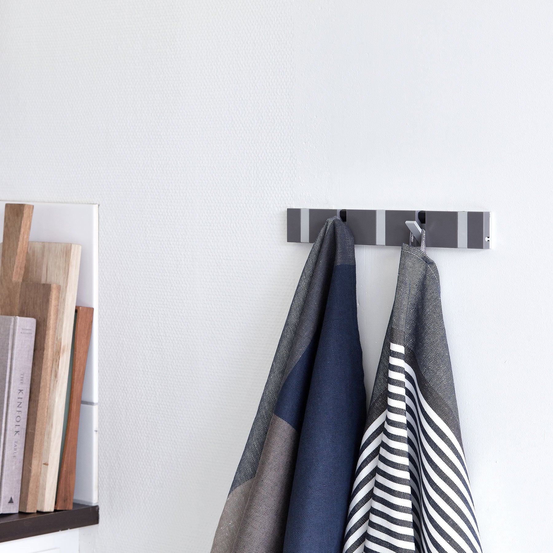 Garderobe Knax Lite 5 grau Luxus-Hakenleiste für Bad & Küche Länge 33,3 cm