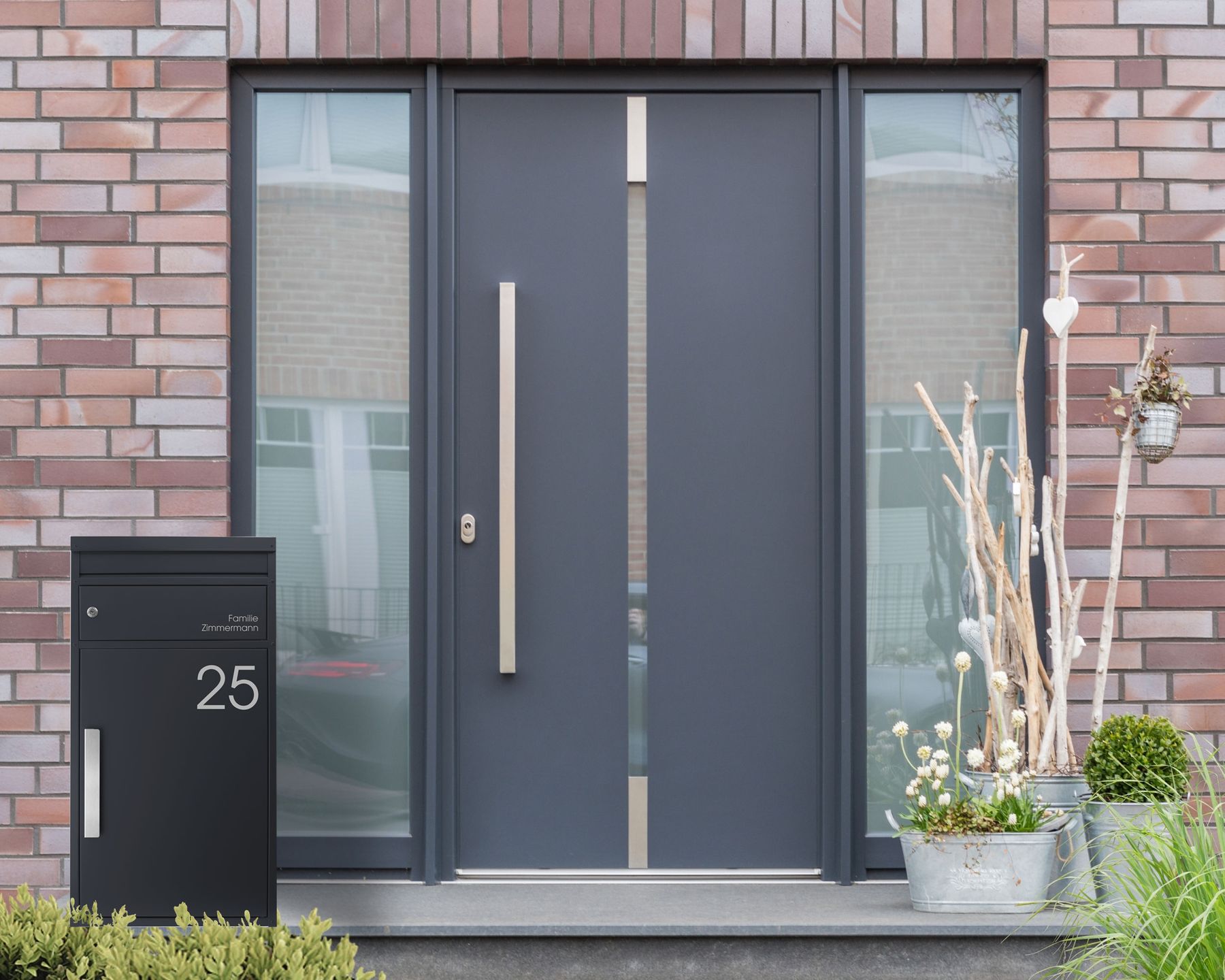 XXL Paketbox für alle Hauseingänge anthrazit matt mit Hausnummer und Namen