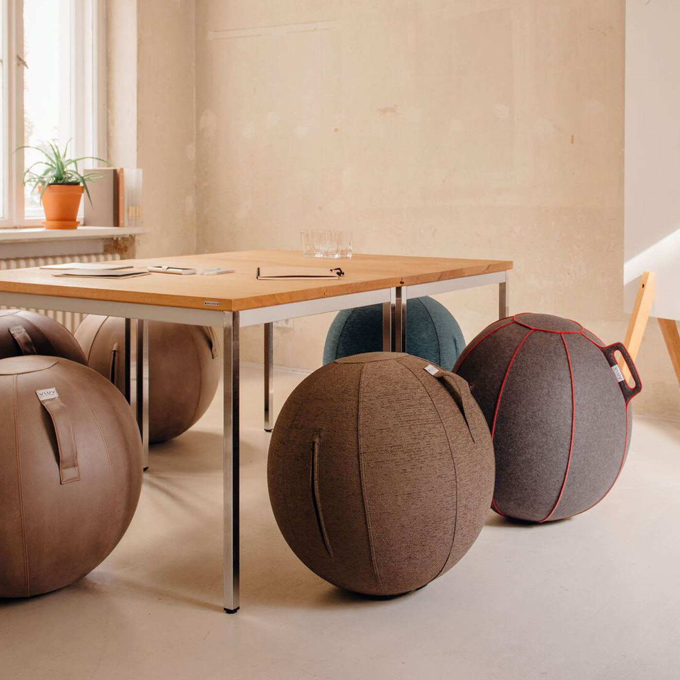 Sitzball Stoff Leiv 70-75 cm stone