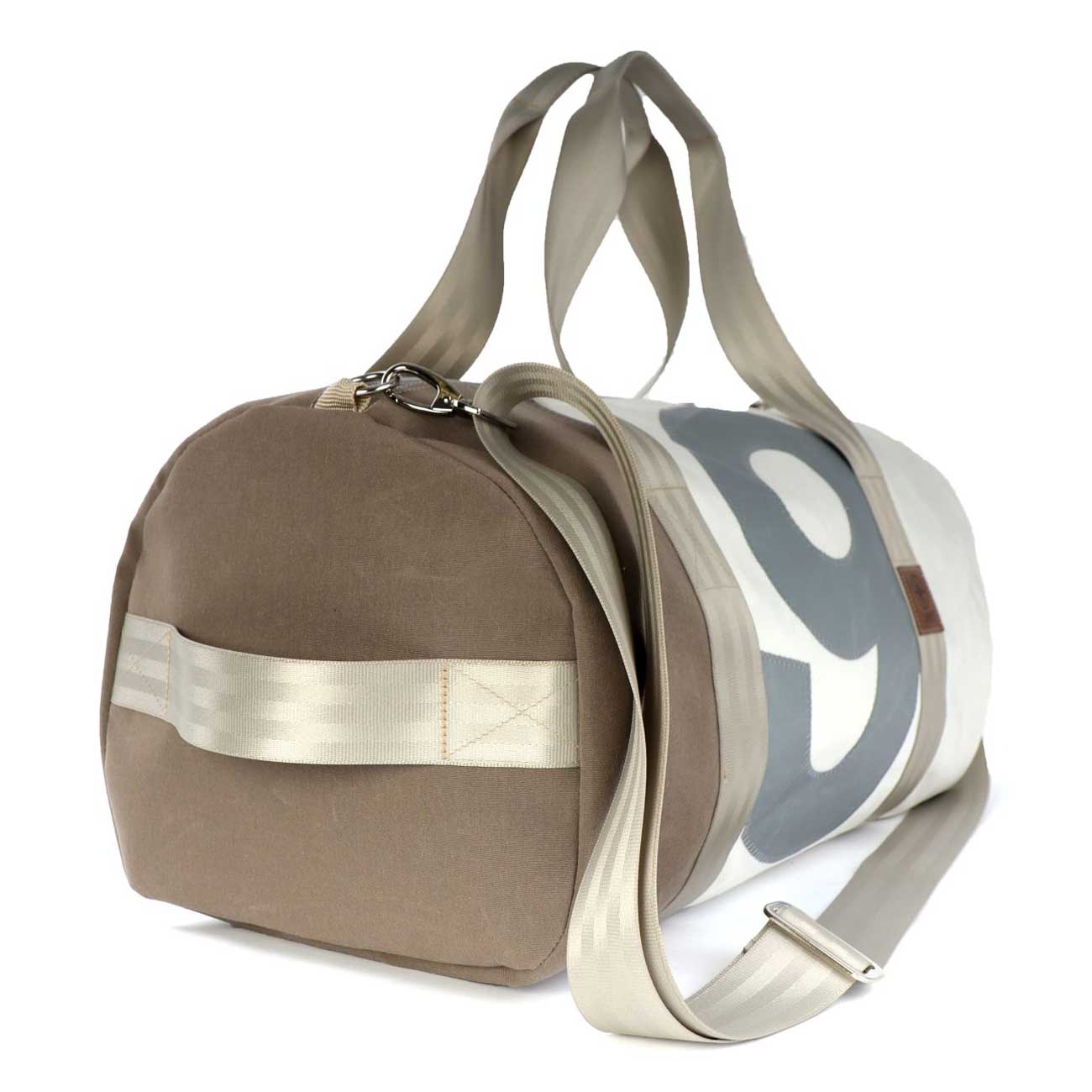 Sporttasche Pirat Segeltuch weiß-taupe Zahl hellgrau