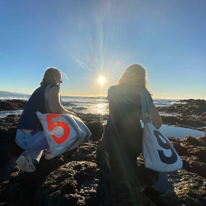 Reisetasche Schlepper Mini aus Segeltuch weiß Zahl grau