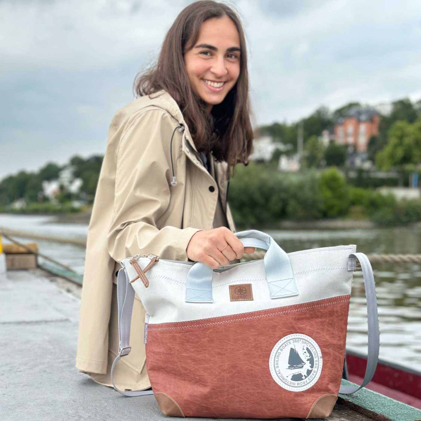 Handtasche Suutje Segeltuch weiß blau Zahl hellgrau
