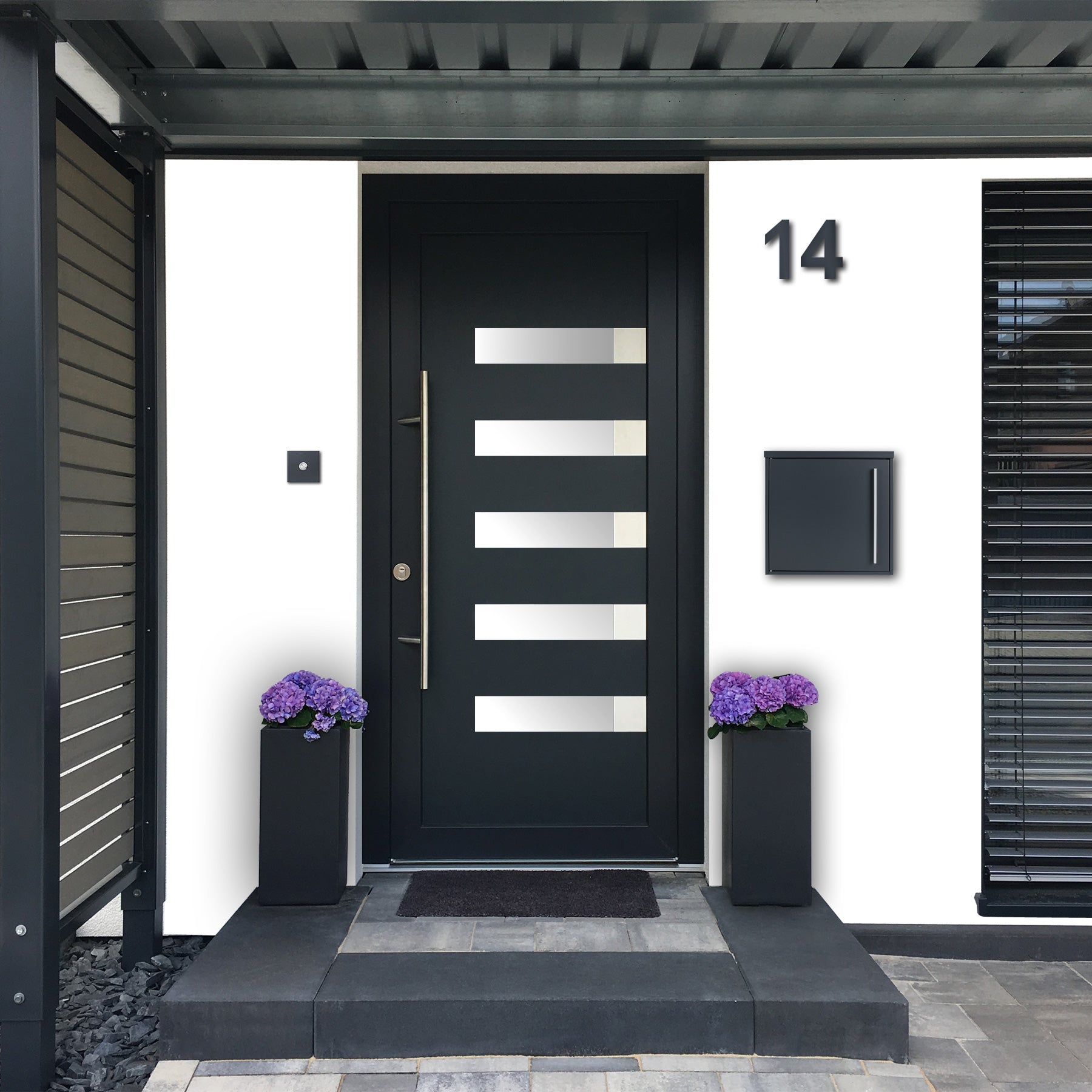 Qualitäts-Wandbriefkasten anthrazit - hochwertig, rostfrei und einfach zu bedienen