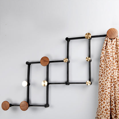 Garderobe X-Tend Walnuss modern und individuell