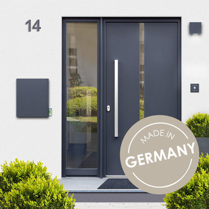 Hauseingang mit Briefkasten anthrazit Klingel Hausnummer 14