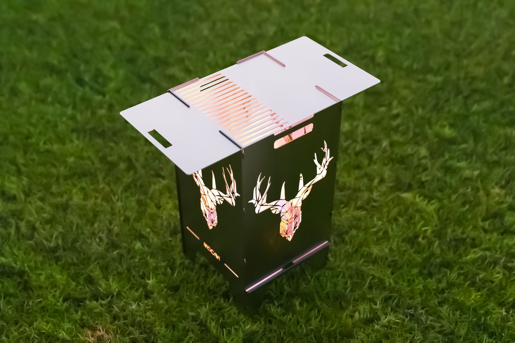 Grillrost/Plancha mit Ablage Edelstahl für Feuertonne und Feuerkorb