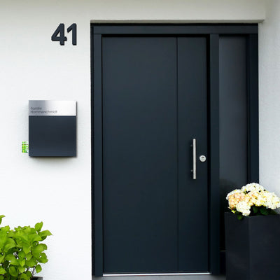 Hausnummer HS20 modern zum Einschlagen anthrazit RAL 7016 aus V4A-Edelstahl Höhe 15 cm