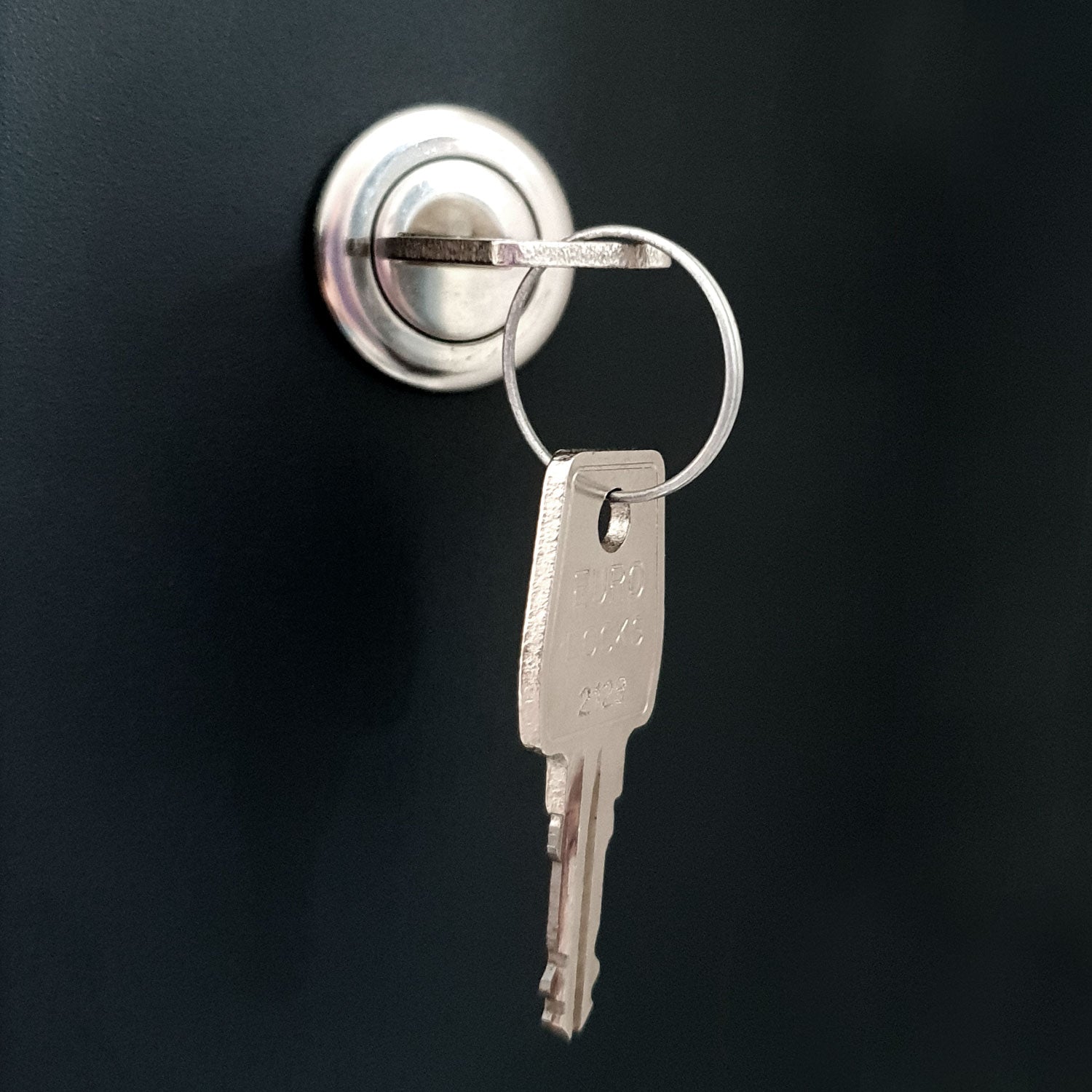 Box V1 Ersatzschloss mit 2 Schlüsseln für Boxen 101-499 Türanschlag links