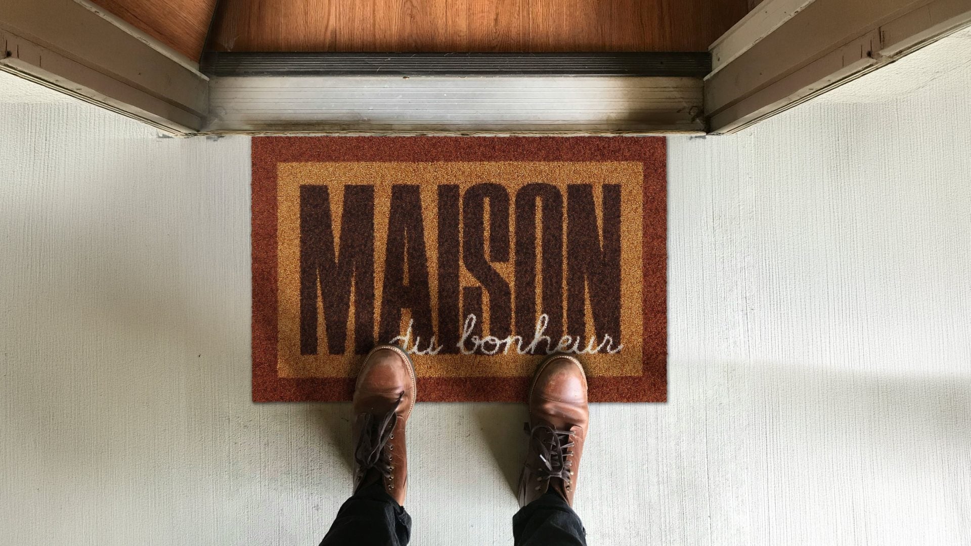 Salonloewe Fußmatte mit Schriftzug „Maison du bonheur“ in Braun und Beige ambiente