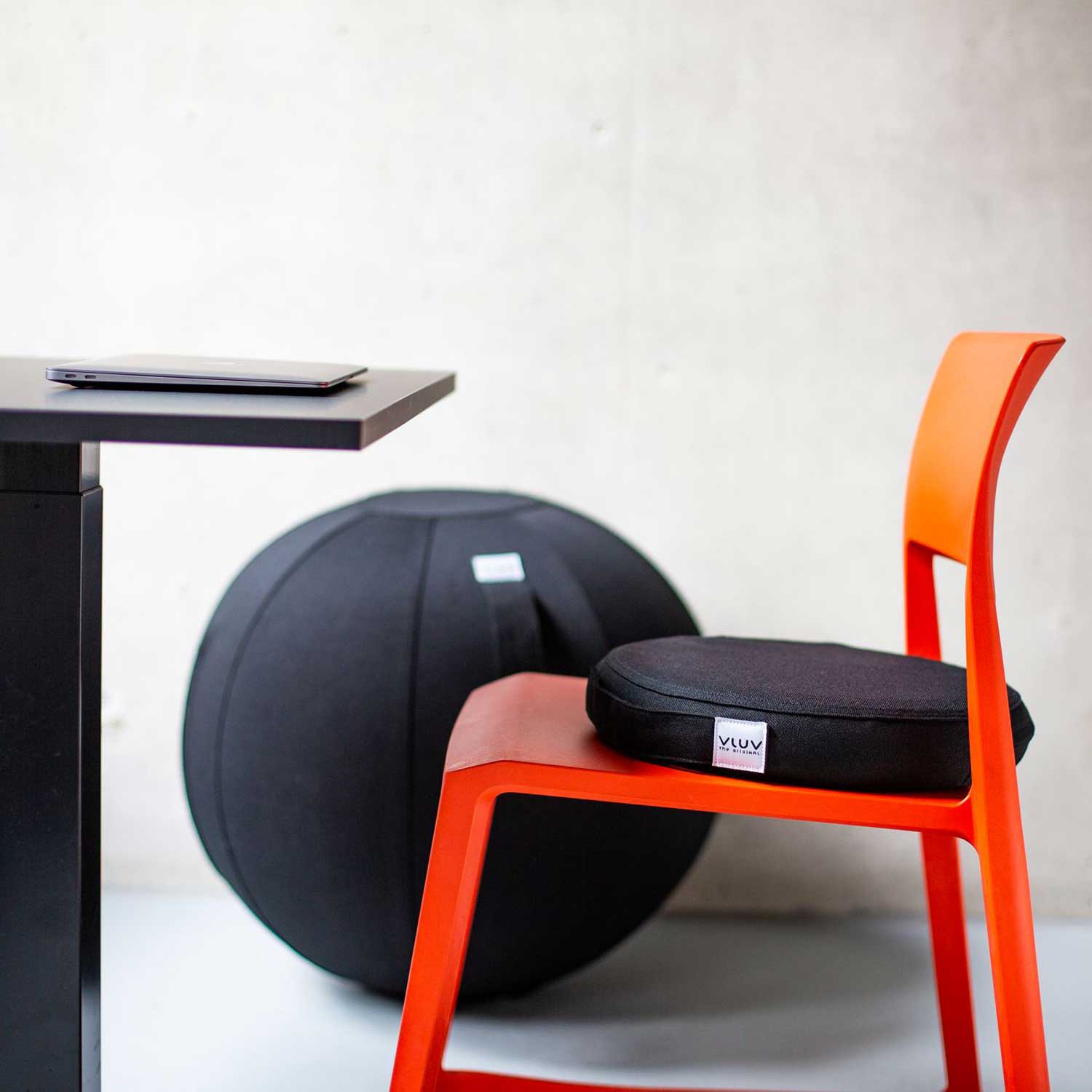 Sitzball Stoff Leiv 60-65 cm schwarz